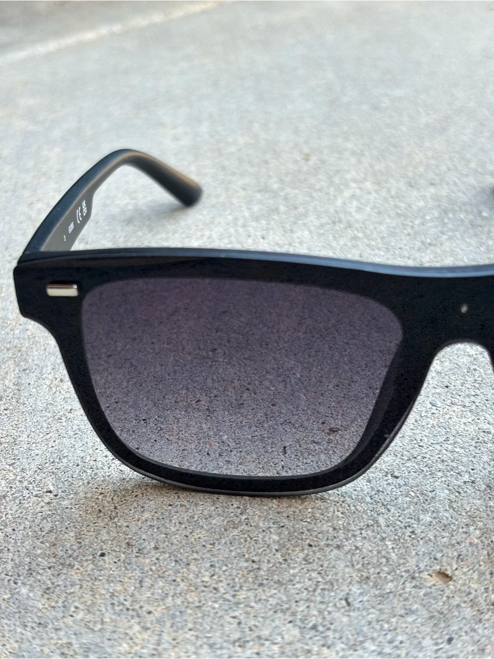 Guess Men's Black Sunglasses with Dark Lenses